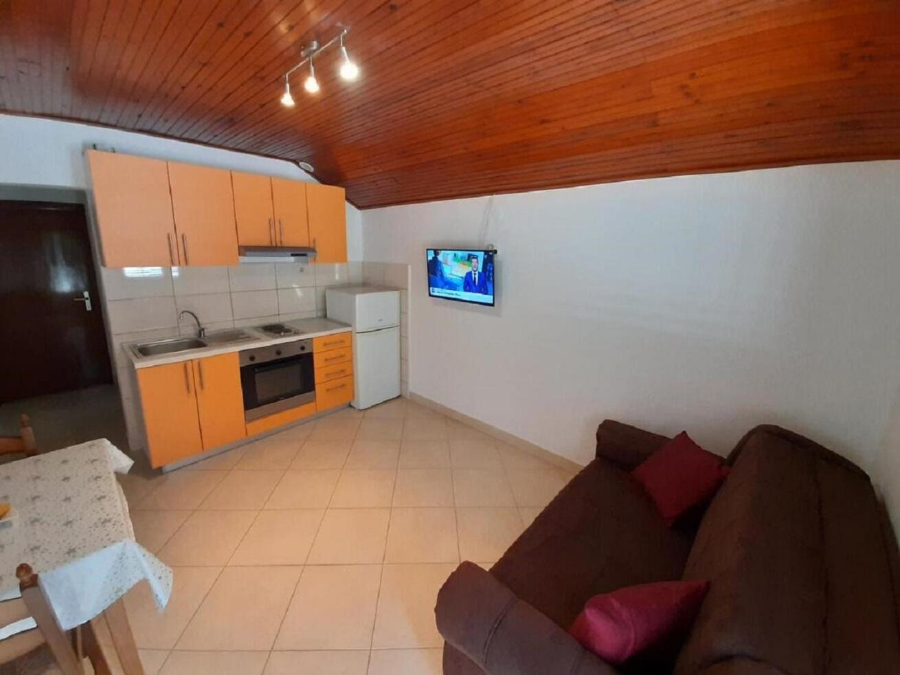 Rud - 15 M From Sea Apartment *
